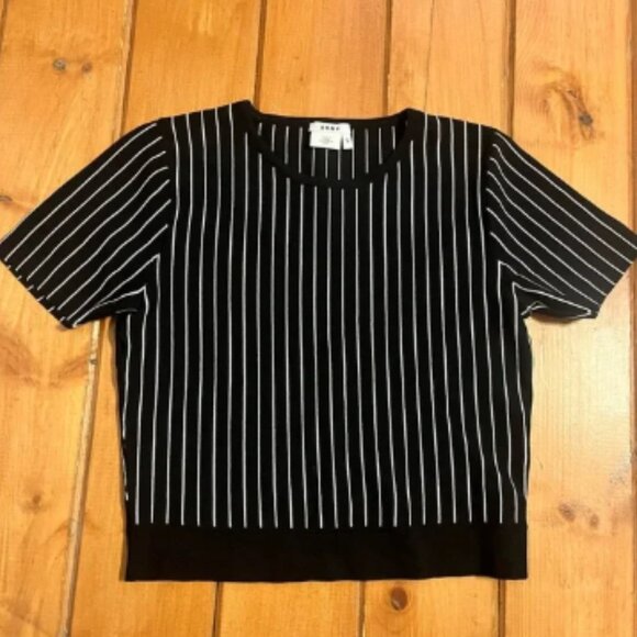 DKNY Crop Top Sz S - Picture 1 of 3